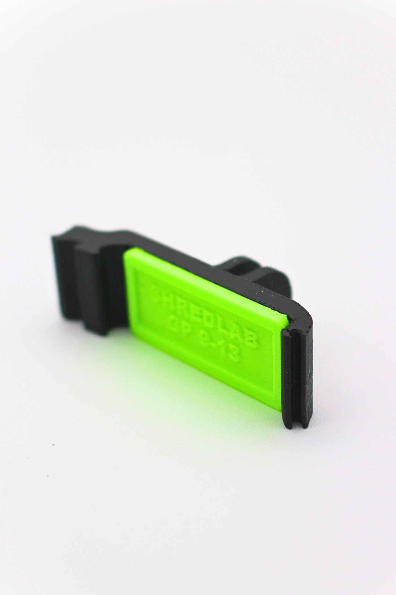 VERTICAL MOUNT